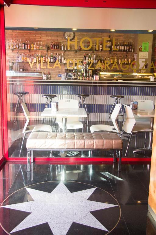 Hotel Villa De Zaragoza Casetas Eksteriør bilde